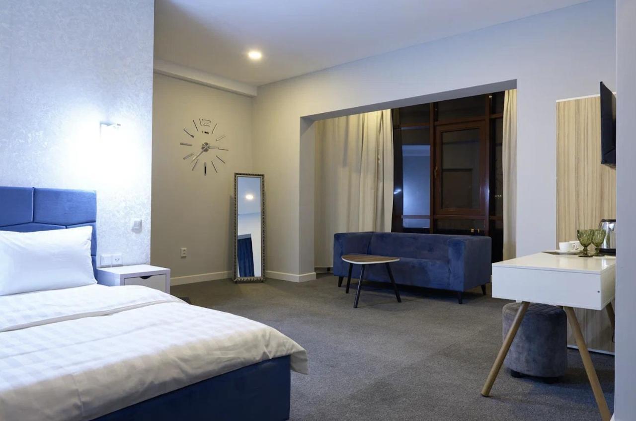 Montana Hotel Almaty Ngoại thất bức ảnh